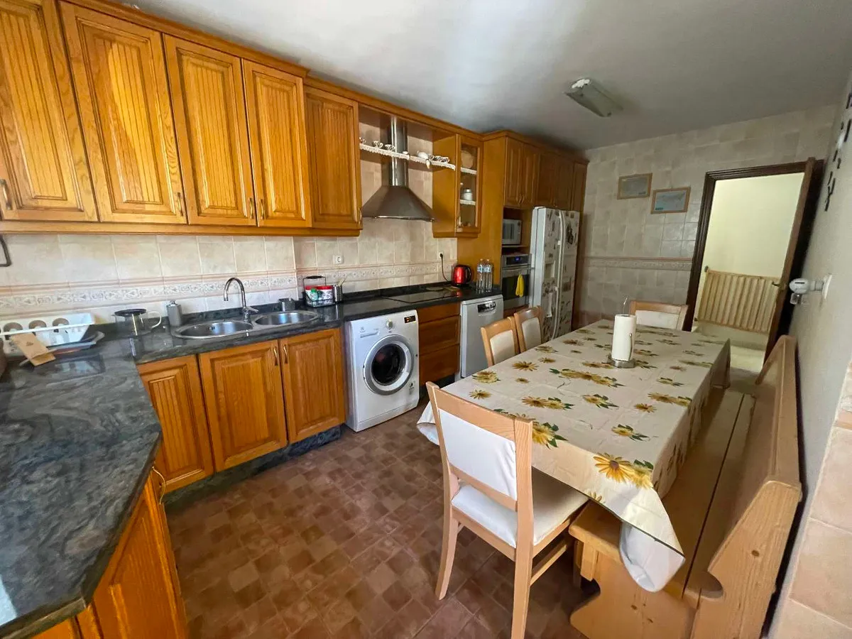 1c6c7960-4a59-4e09-942f-8f6980888fcc