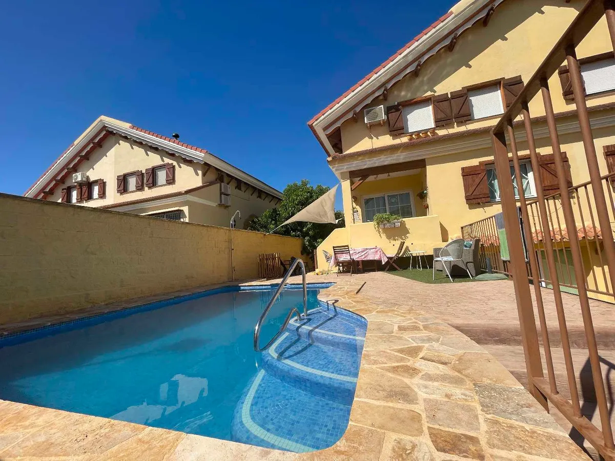 ad5f77bc-f4ce-415a-b33d-c76aa5e47e58