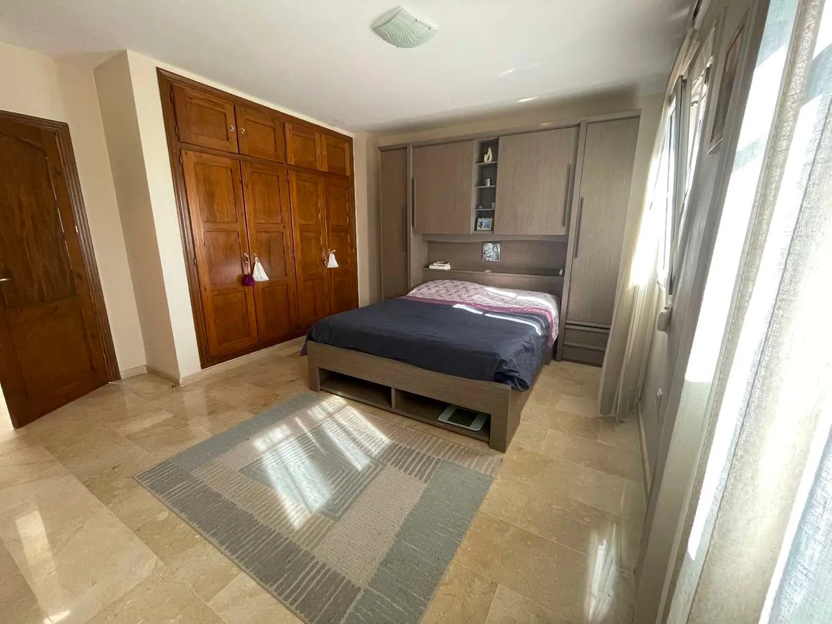 d0b889b8-5210-4b2c-b547-f4f2f266f13a