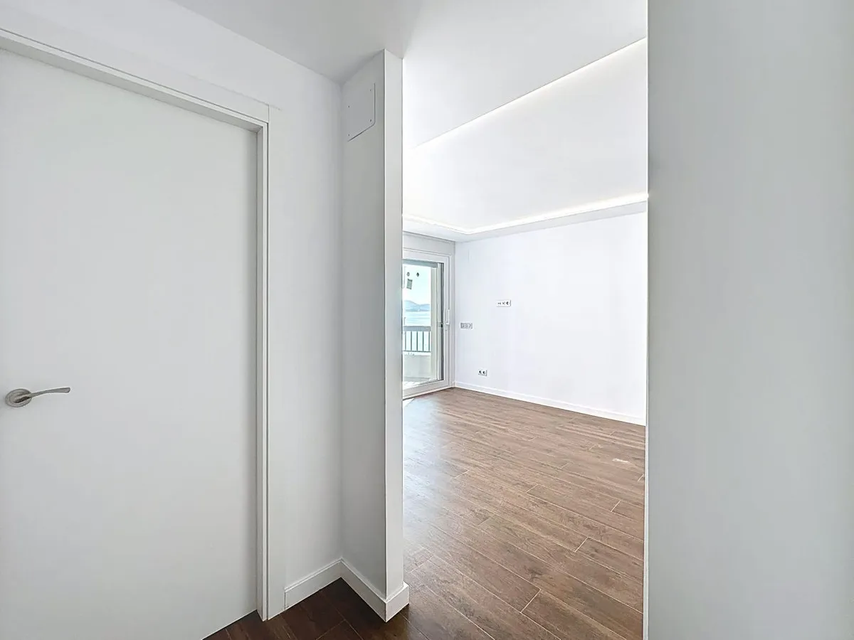 dd83a9fc-7f9c-4a1c-852f-8b4ac014a82d