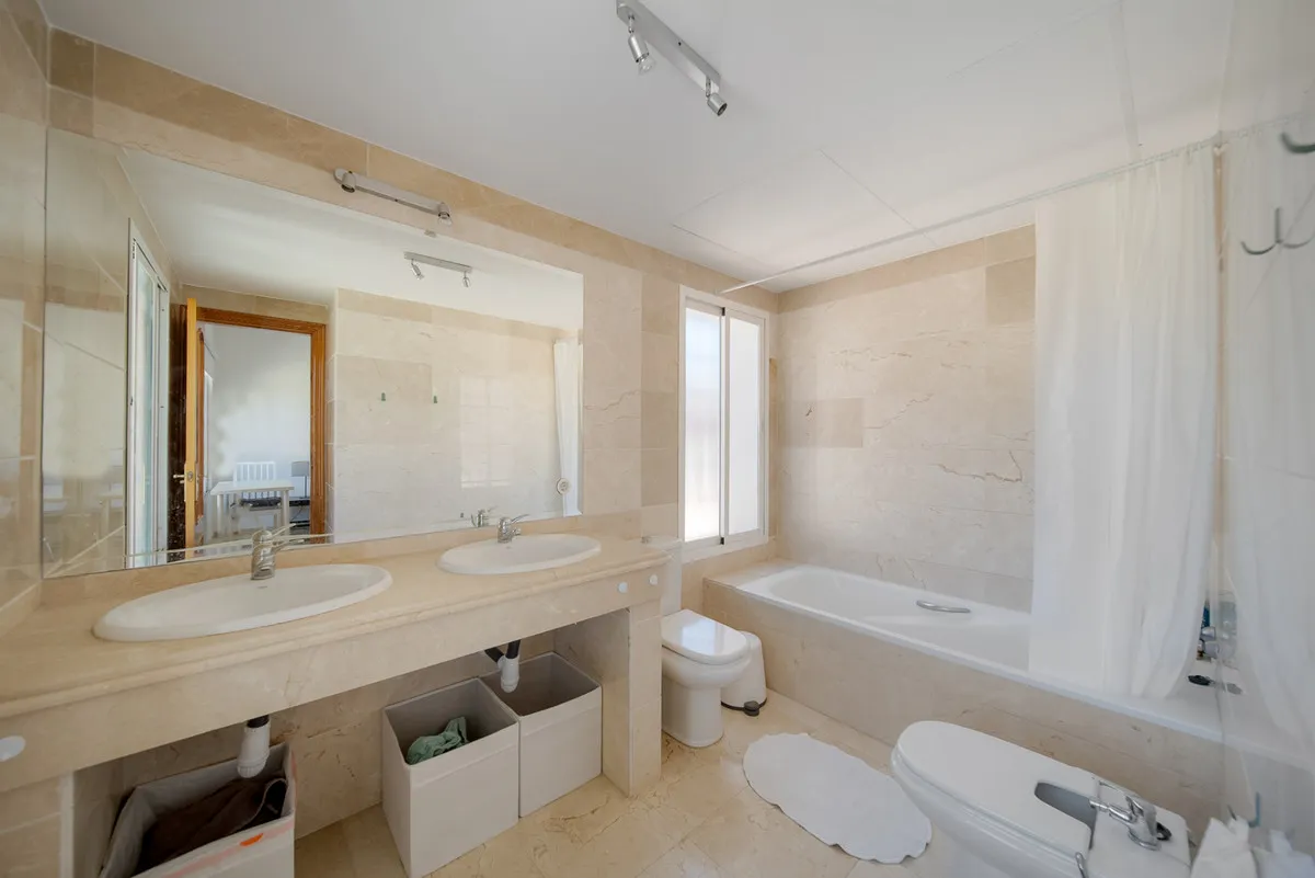 a4f020b0-2009-4839-a02a-9eb40d9c3e81