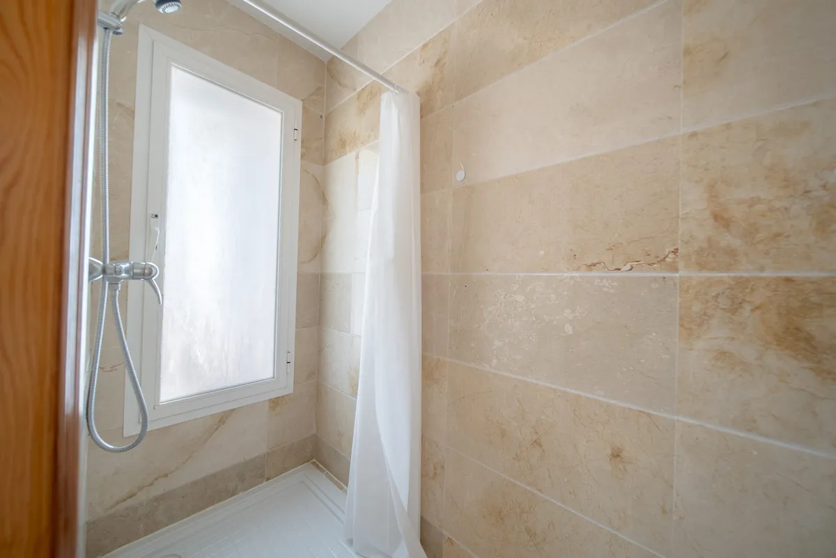 a5f288cb-160b-4f08-baca-a199f280a4dd