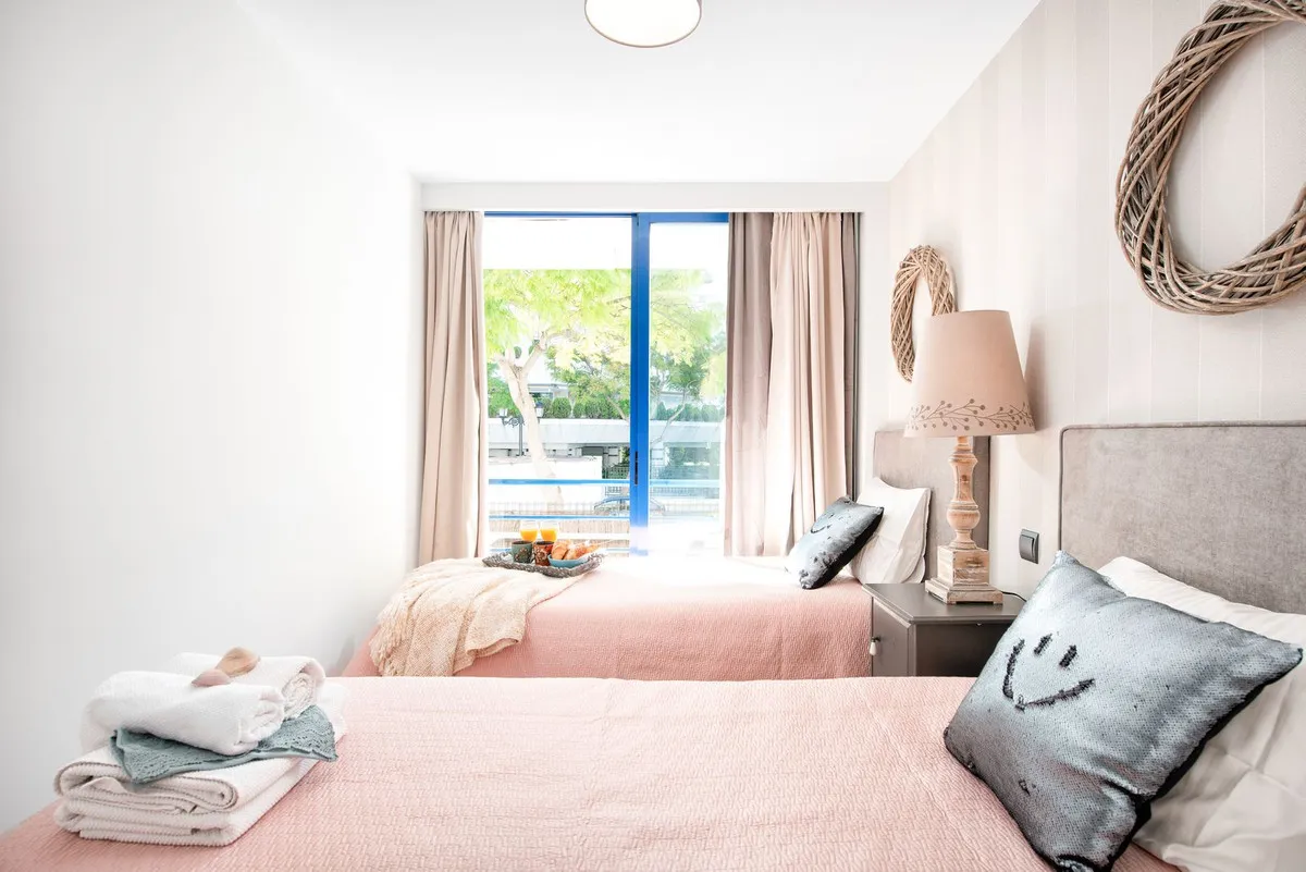 52c61738-5521-4741-a656-98b2e10b9fdd