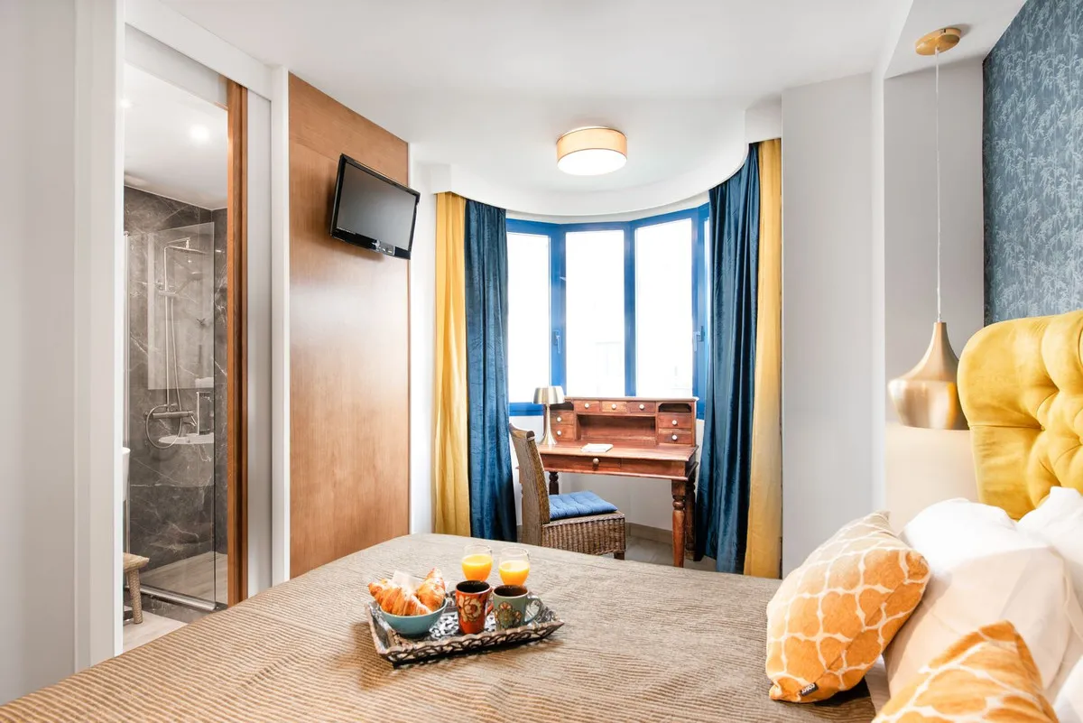 c6b98e35-4719-4543-b317-00629bdc9fe5