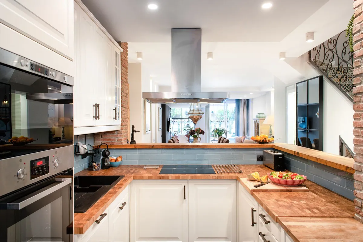 d5ef4a56-d0d0-42aa-94f1-ebc6d8001096