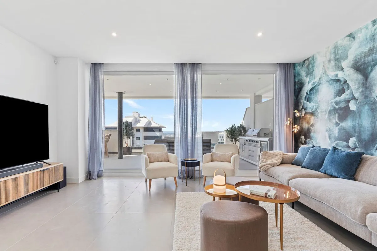 81c3246f-341f-4bd4-8513-7a400c2fd612