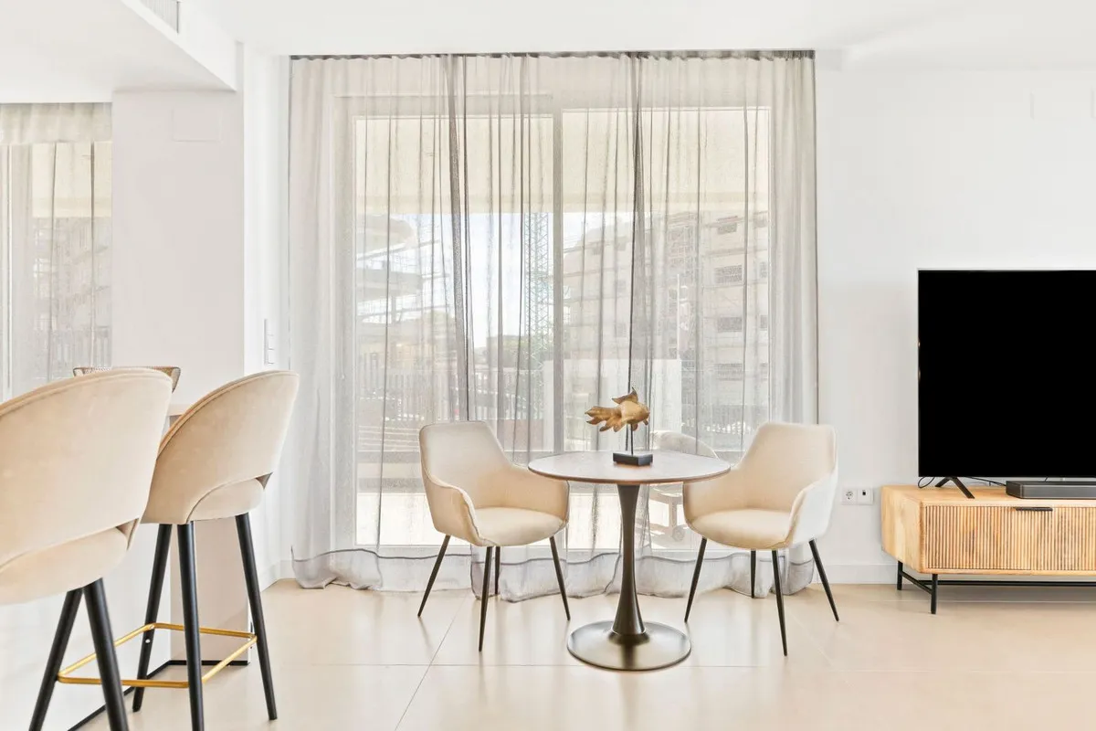 ab6c638a-9b12-4f20-91b8-6b39dff2c356