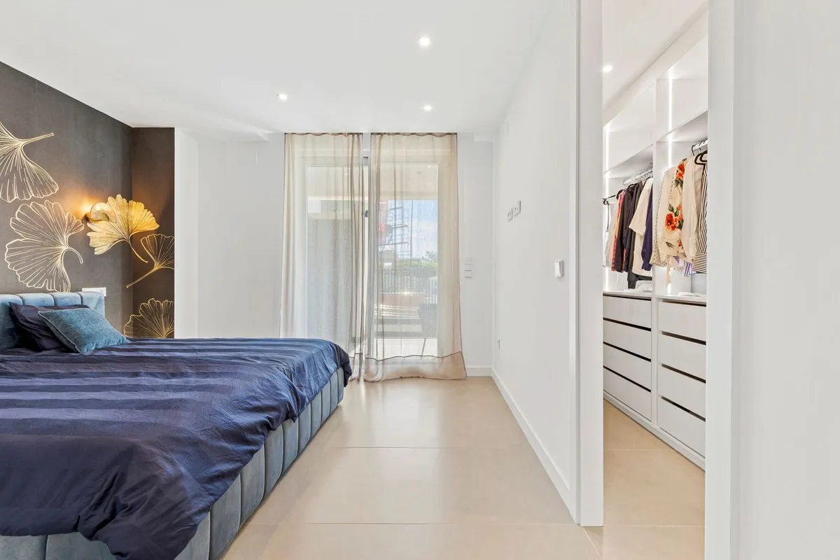 c9696573-6a8d-48cc-9b35-2052acaa9eb7