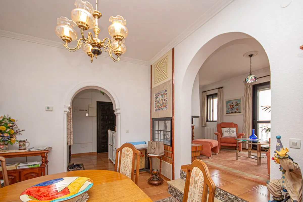 270e5fe4-6ba1-4ba2-8dc3-02ad66c0002d