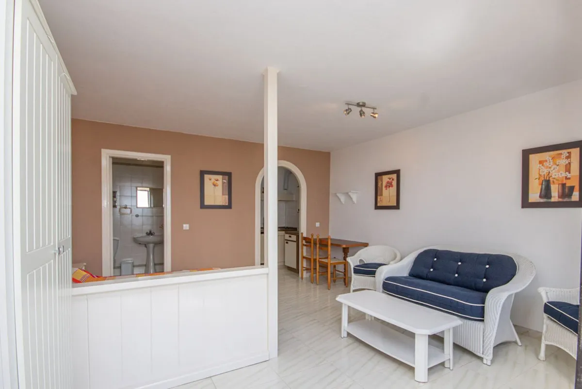 2e658397-2d01-4a00-8093-a201663572a0