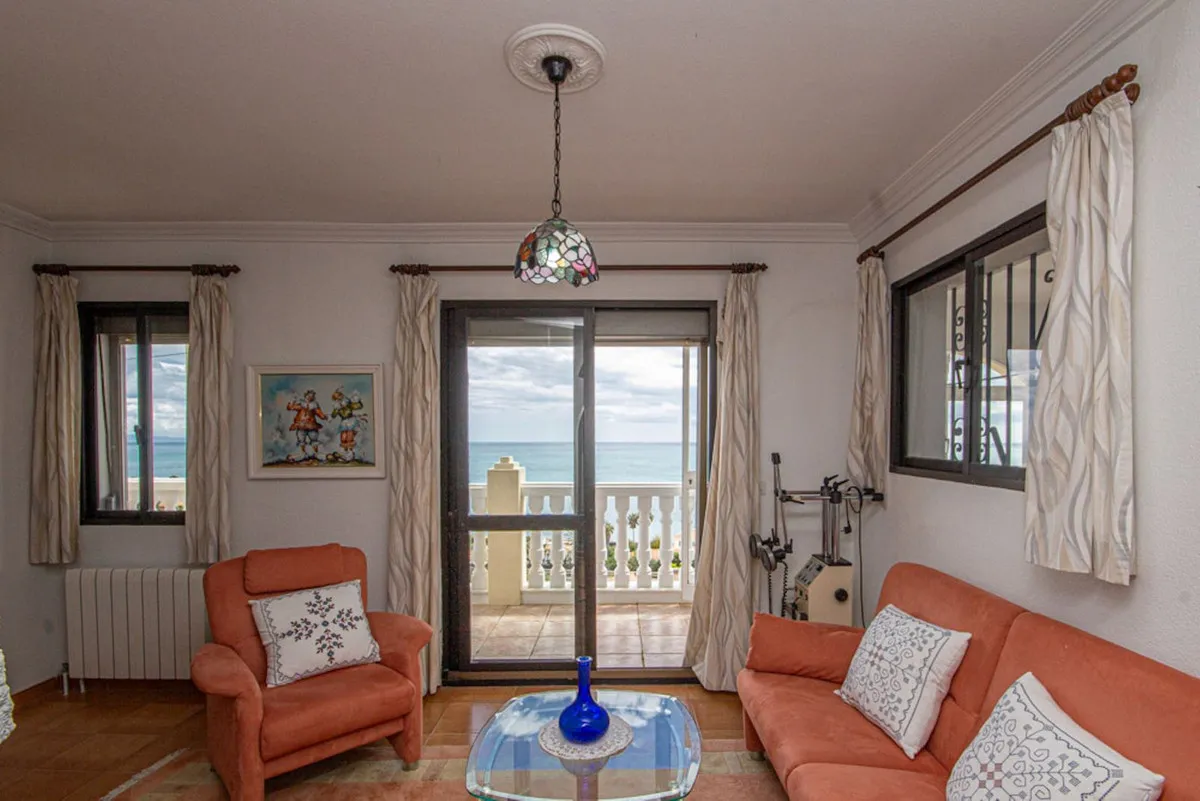 427c02bb-439d-431c-8ba5-45d97d285484