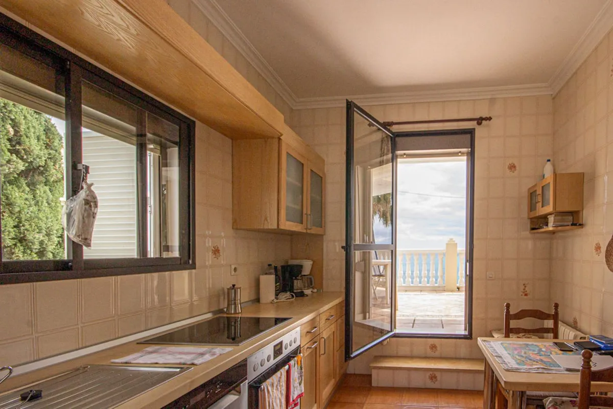 d81d0348-4e06-4d40-b296-a4e24f9cc0df