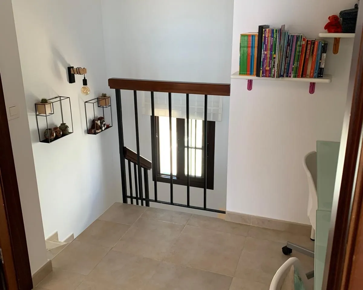 20bff427-c521-4bbf-8674-f6704d65d08e