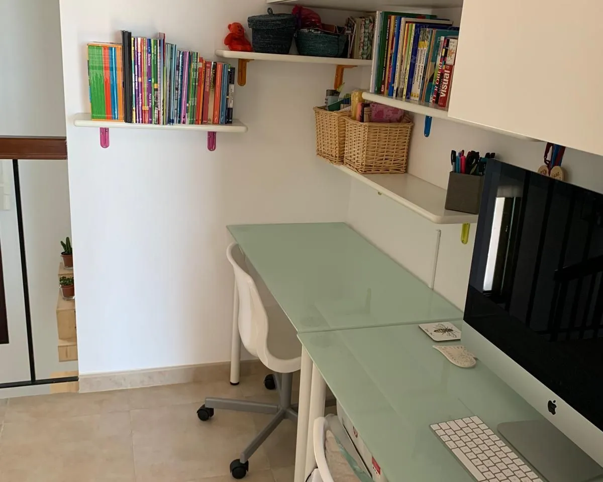 27a9fca1-cae9-4887-8d7b-b5074136a128