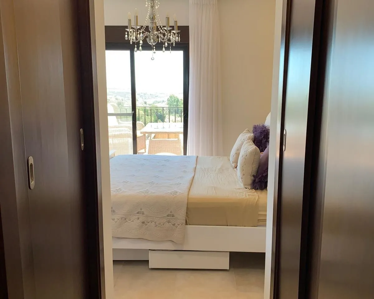 7b92fe55-ca06-4398-a0ea-38077229c11a