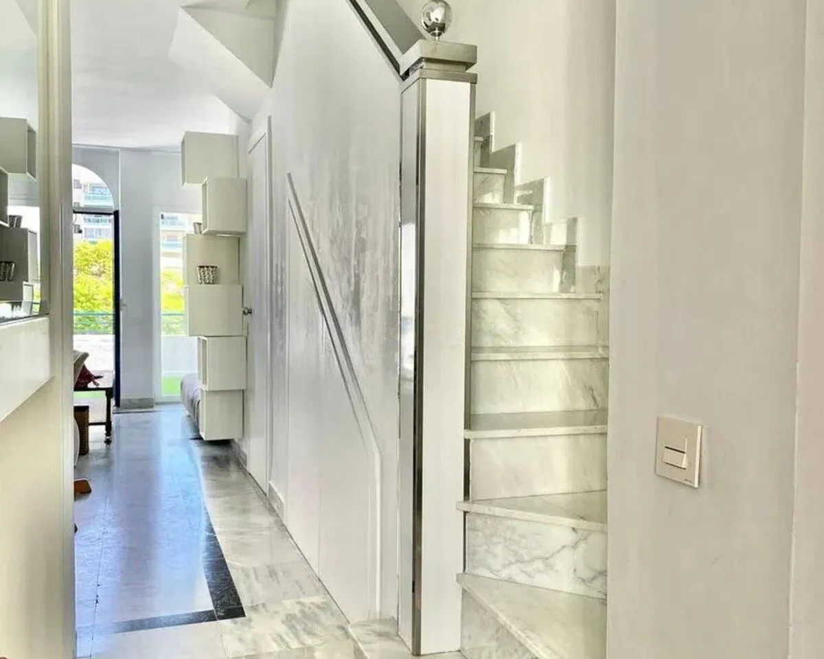 d220f5f3-8765-4fdf-a1df-87a97733eee7