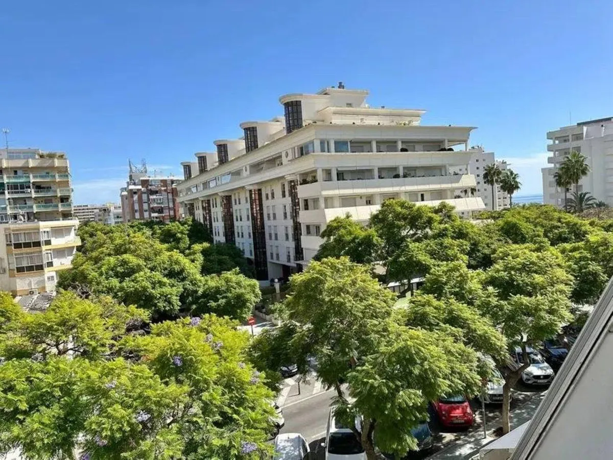 e73204b9-7663-47ce-932f-d500b7529b42