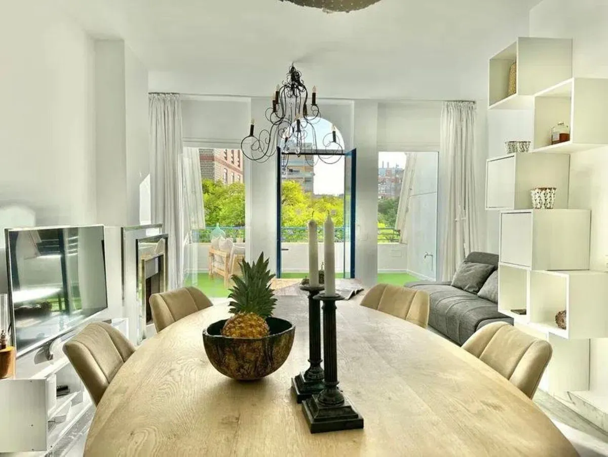 f18b1ac4-d5ca-4b11-9078-37122bad807b