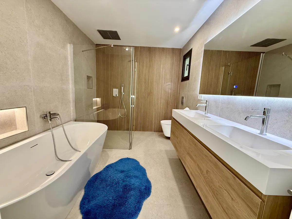 4c08706d-187c-44c9-a98f-946c4ffaeb30