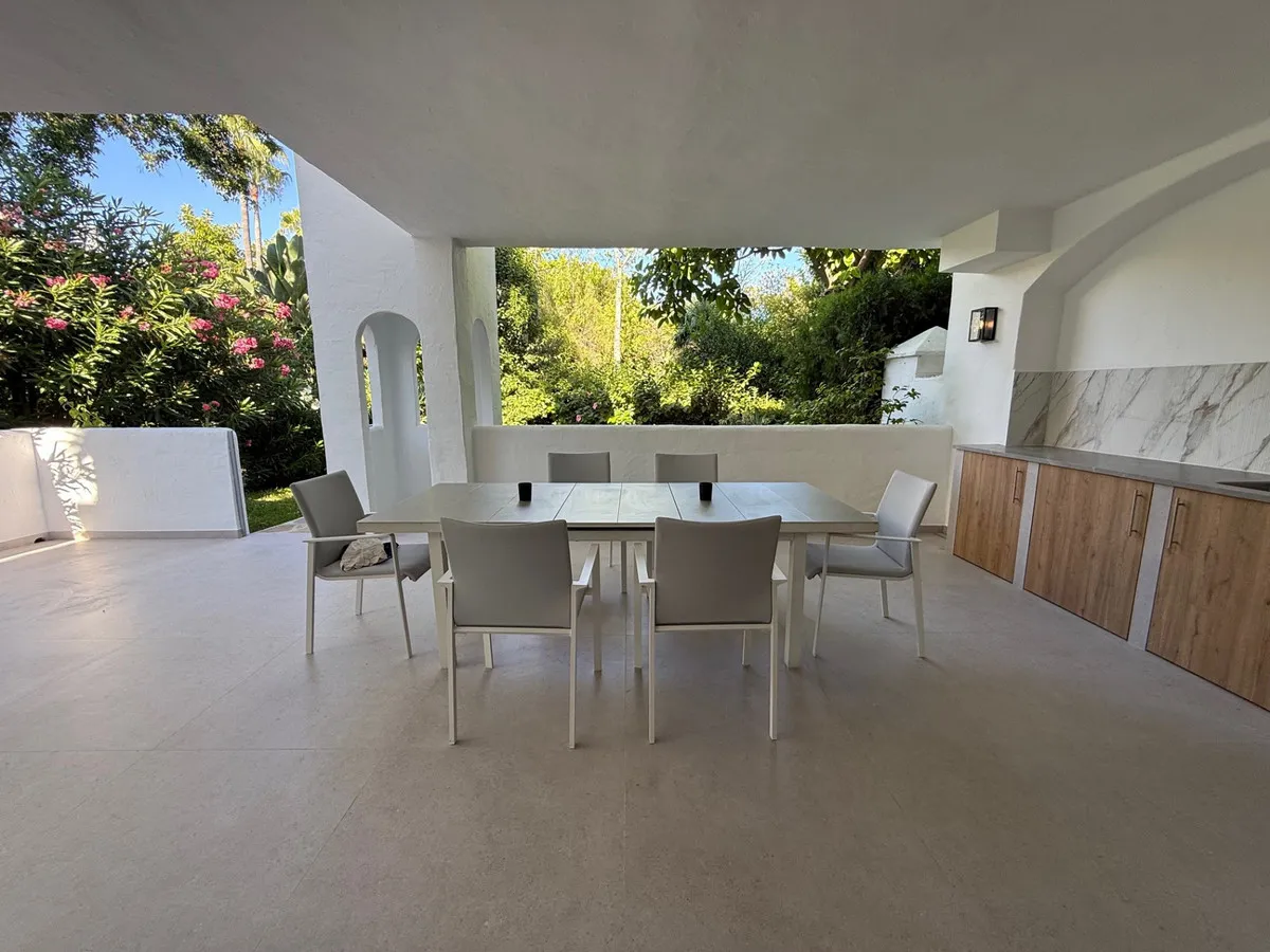 e5c2616d-3bdb-4c60-852e-0fc71d5f3f97