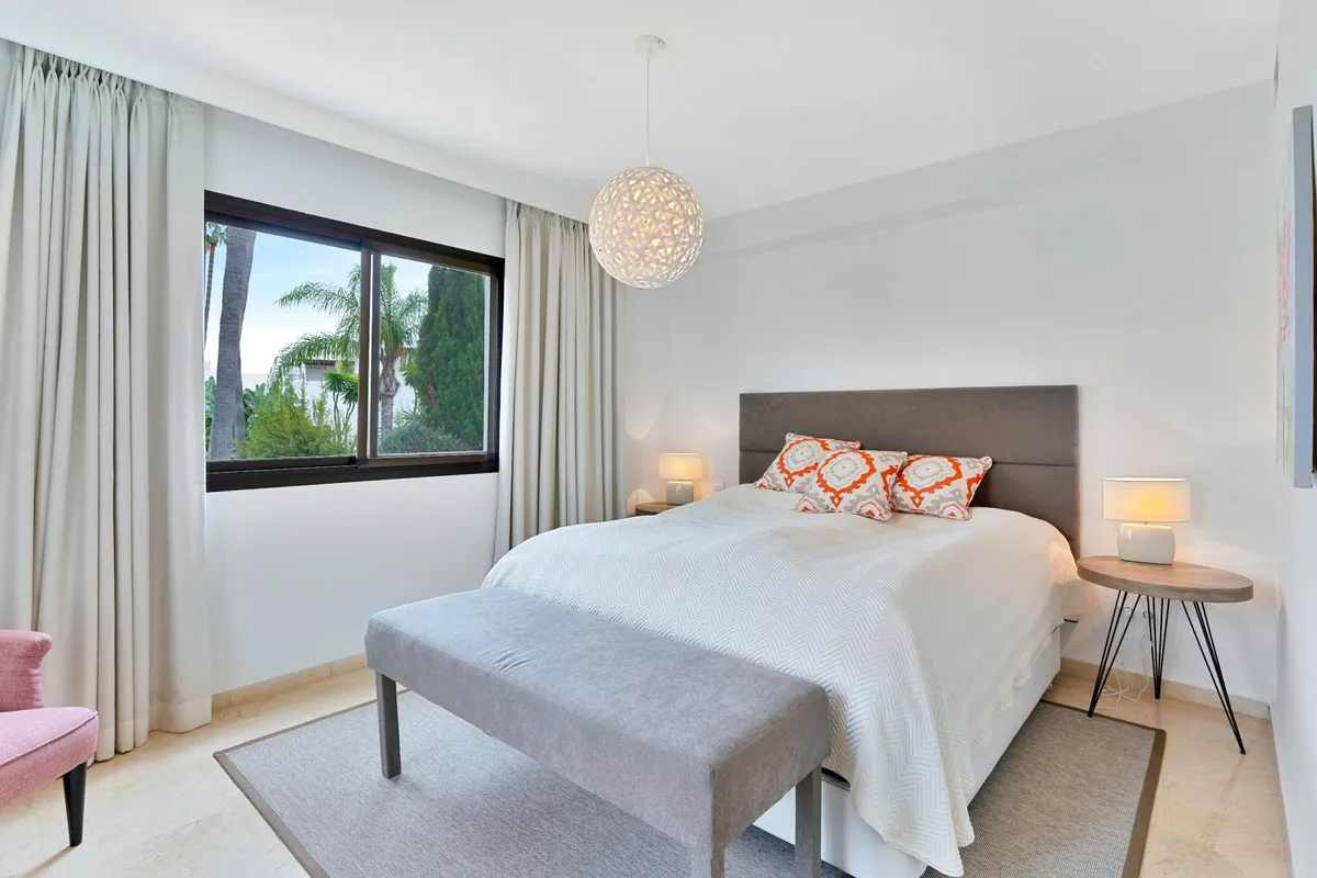 1d61f5d3-a774-4e44-8763-7513d91c6b5d