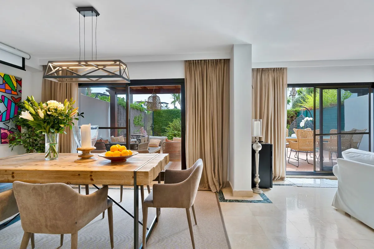 9234ff30-4198-48cc-b1c2-023da010e1e1