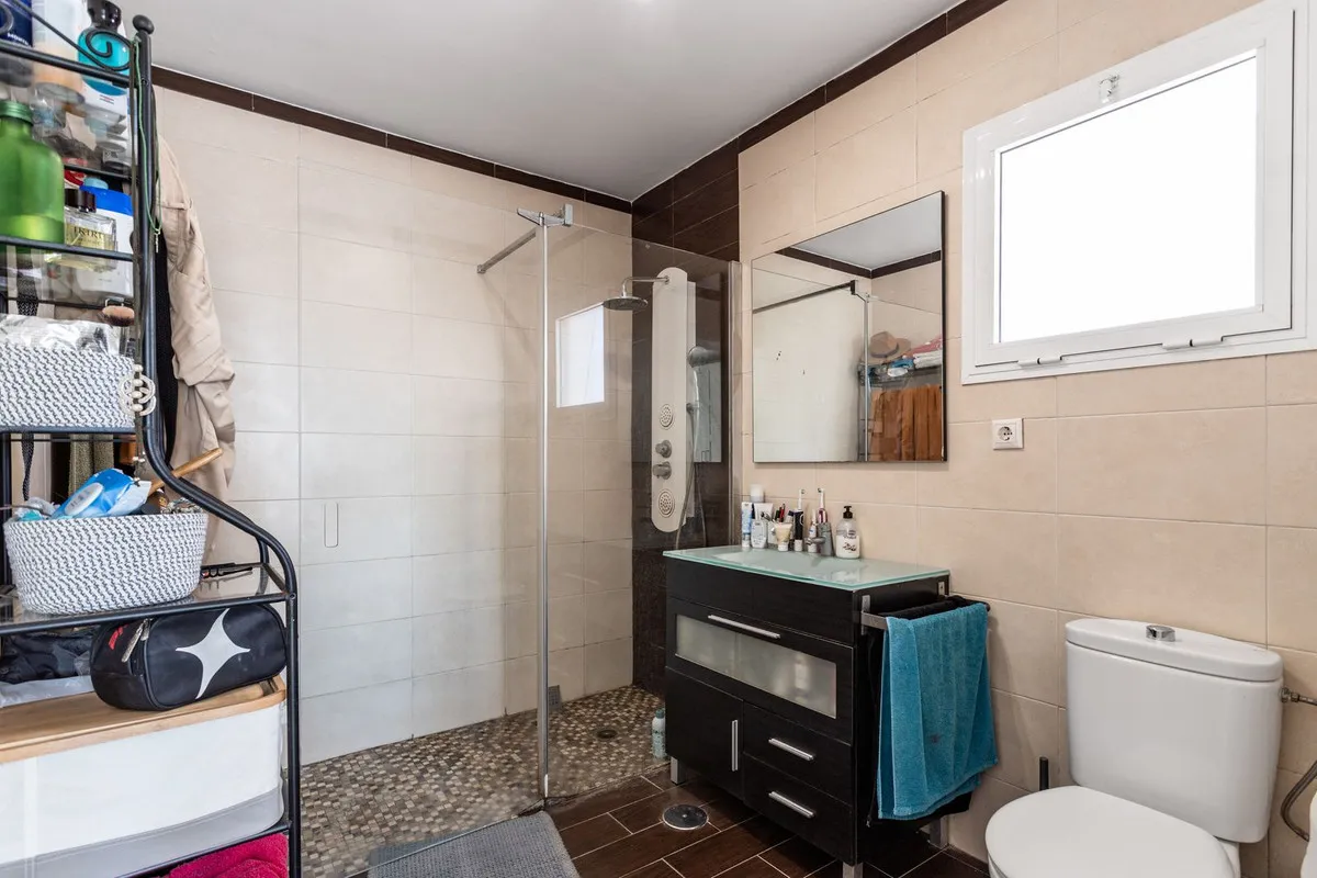 63c3f8dc-3c3a-44de-9791-58cca88a5f78