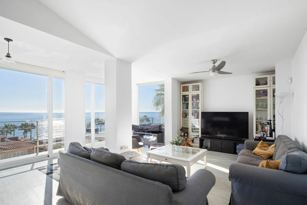 95b2d174-beb7-46fe-836b-3294875c5f77