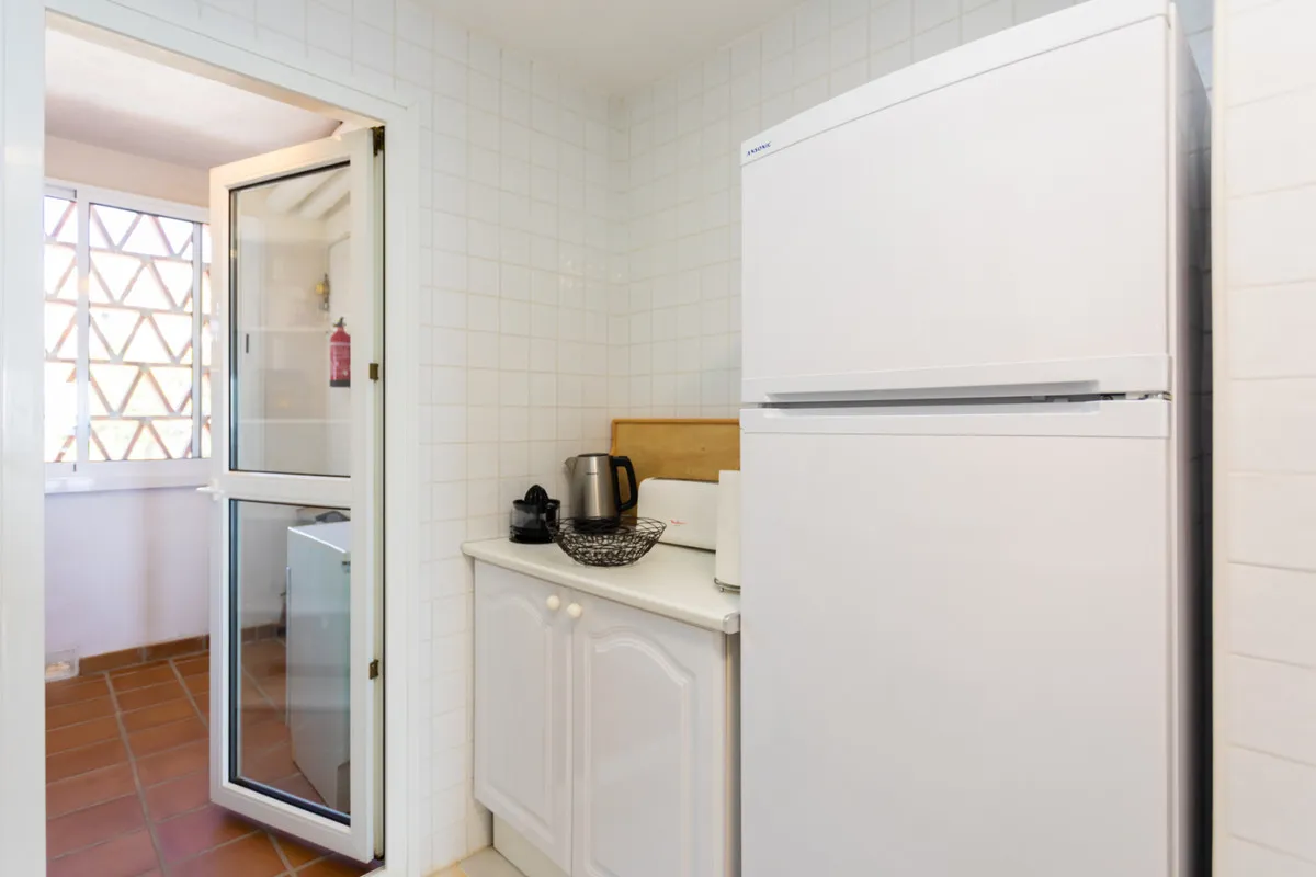 28e16156-ff62-4ddf-b765-6460a3c4b46d