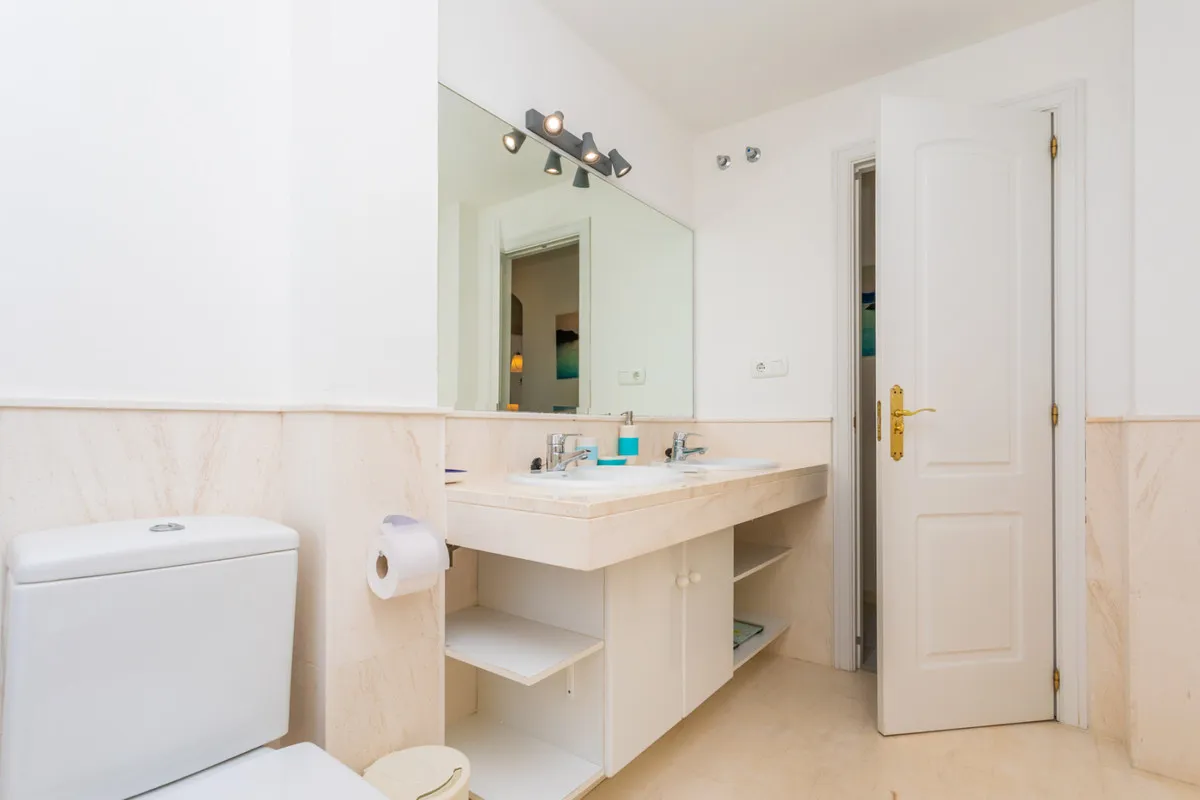 668c83c4-60e7-4f36-b80e-6fc88a32a171