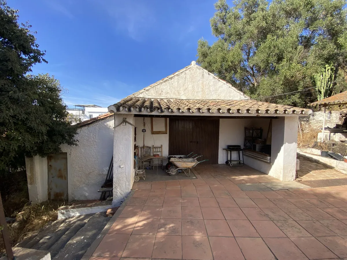 2c9cf17b-6c36-4423-9b40-61d8a22e1b2d