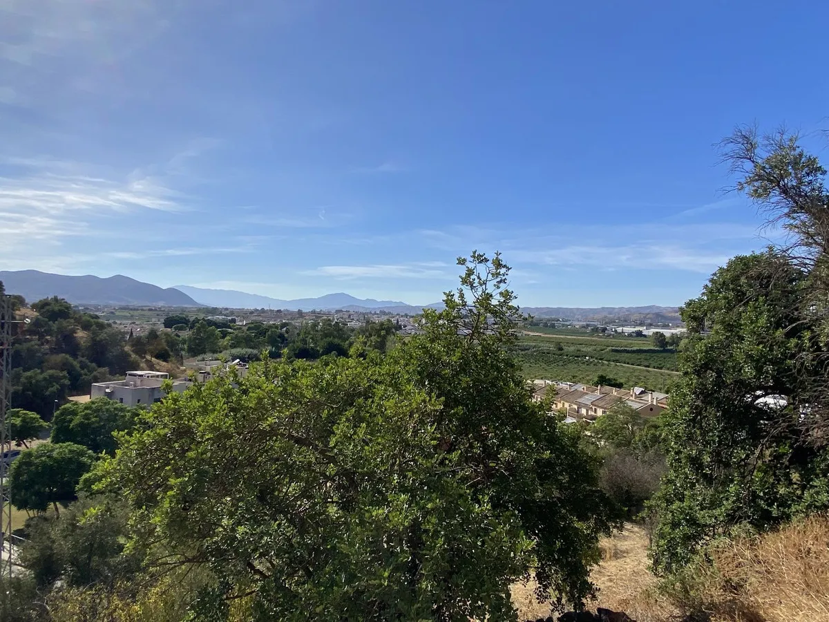 784ff928-5db9-499e-ad77-914c9c171663