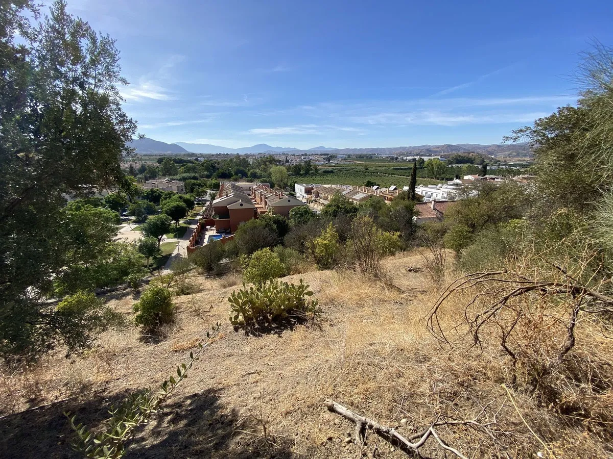 ac6b258c-43cb-48fe-8557-3e80636d1f5b