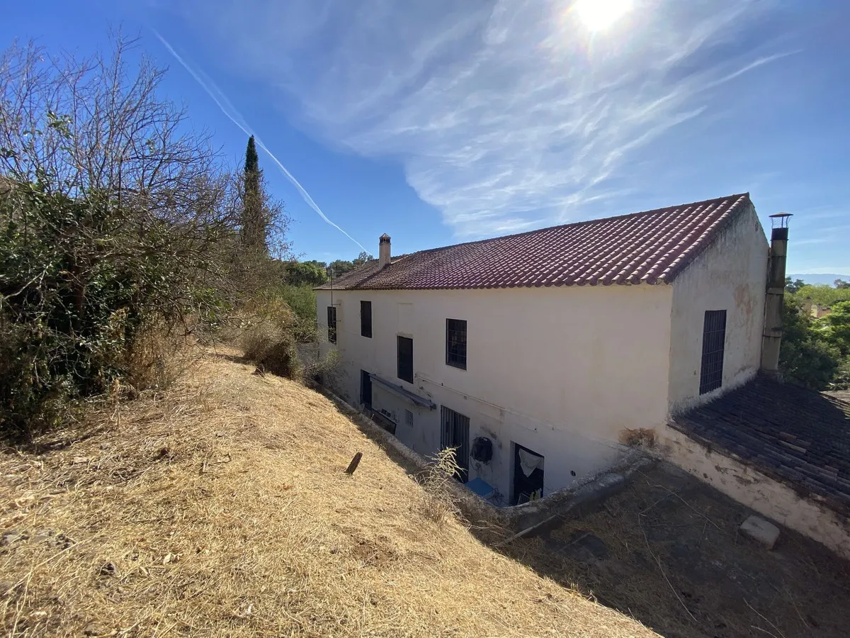 e5630932-40a7-42f4-817d-eab0061e6c57