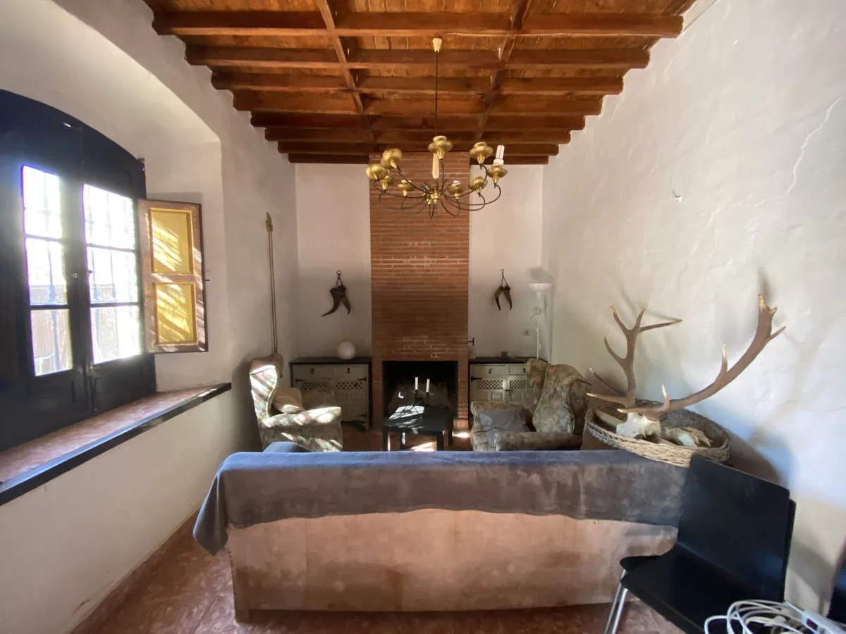 ef1dc4e6-4ec7-4acb-a5e6-3417238bdfbd