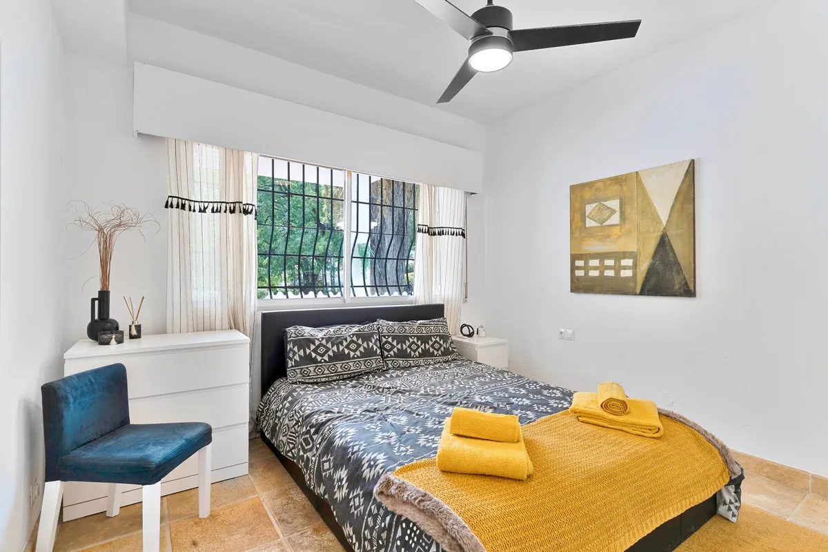 6529f976-caca-4bfb-8d48-3ed7fe269128