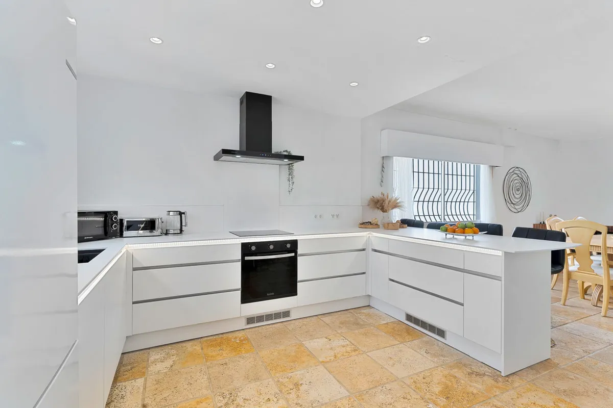 83b32913-4698-447d-824f-97d554beb0ba