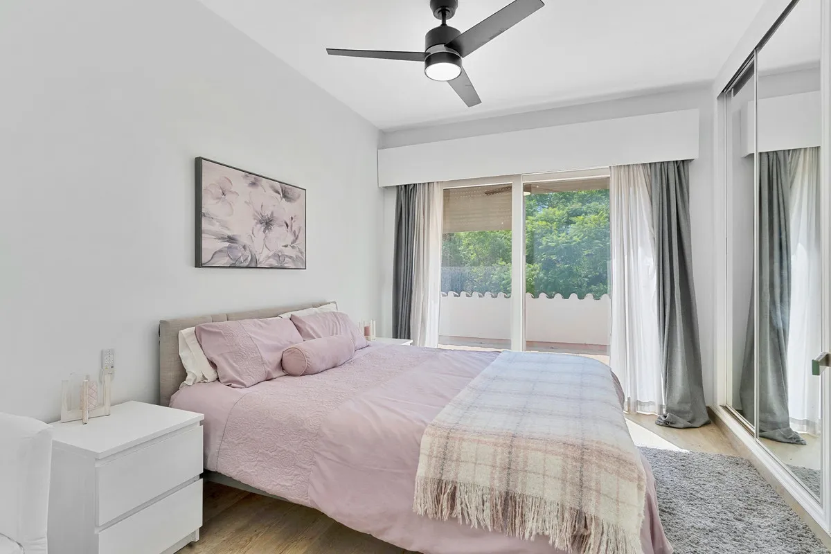 fcac3cb0-ca2c-43df-b430-466624bb7102