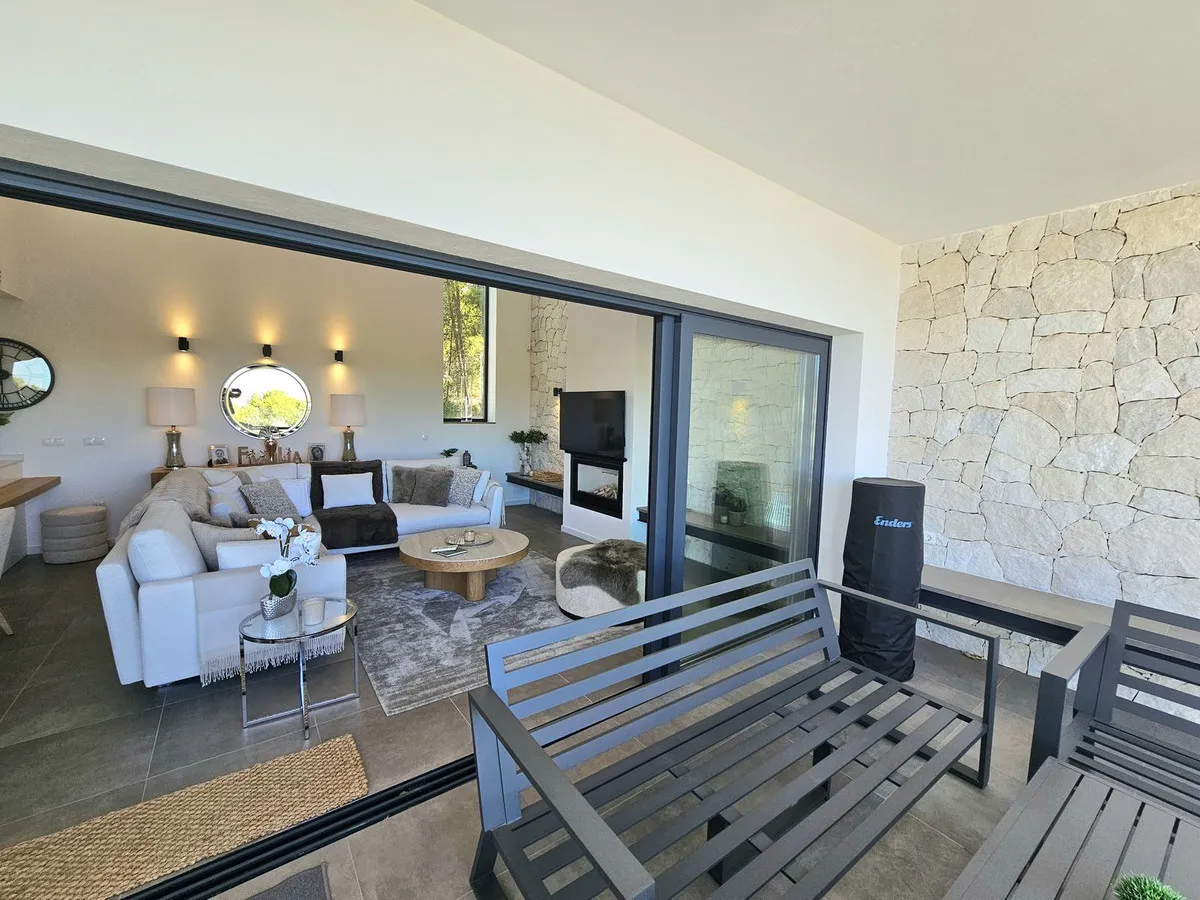 155bb221-9ec8-4e8c-ab58-0990be72c043