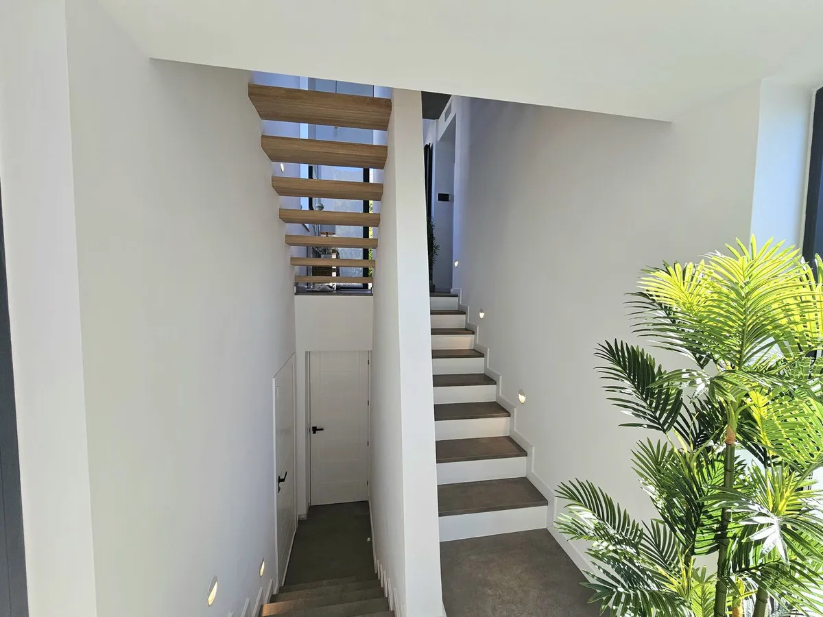 2c24573c-80a8-4b72-9d20-552838c2033c