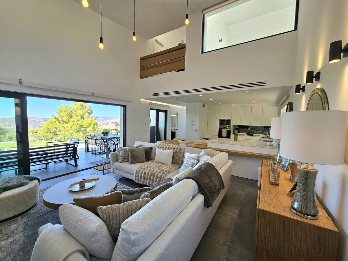 8d4b90db-bc84-42aa-9db4-9b9e7a0c588b