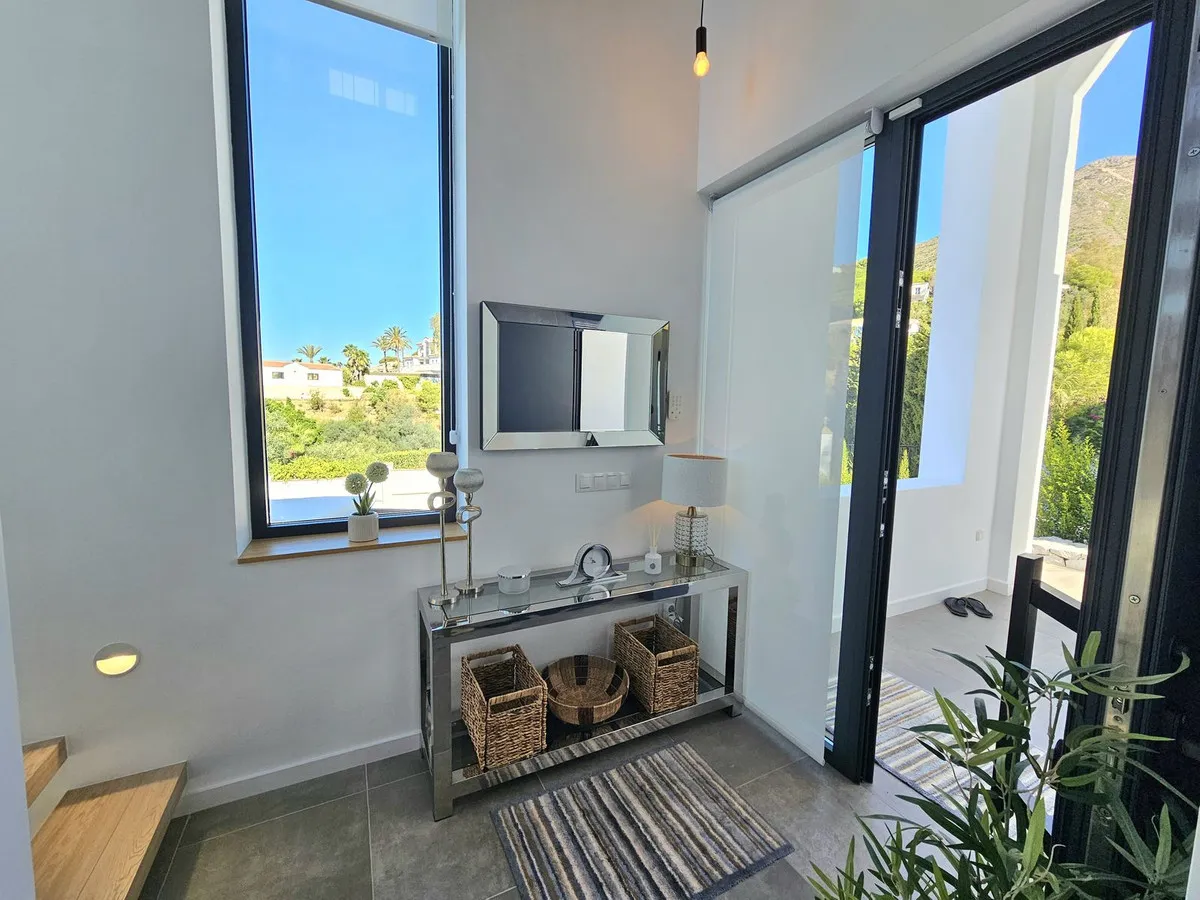 aaf44313-d3ad-4bbb-b7ff-adf3fc3b60ca