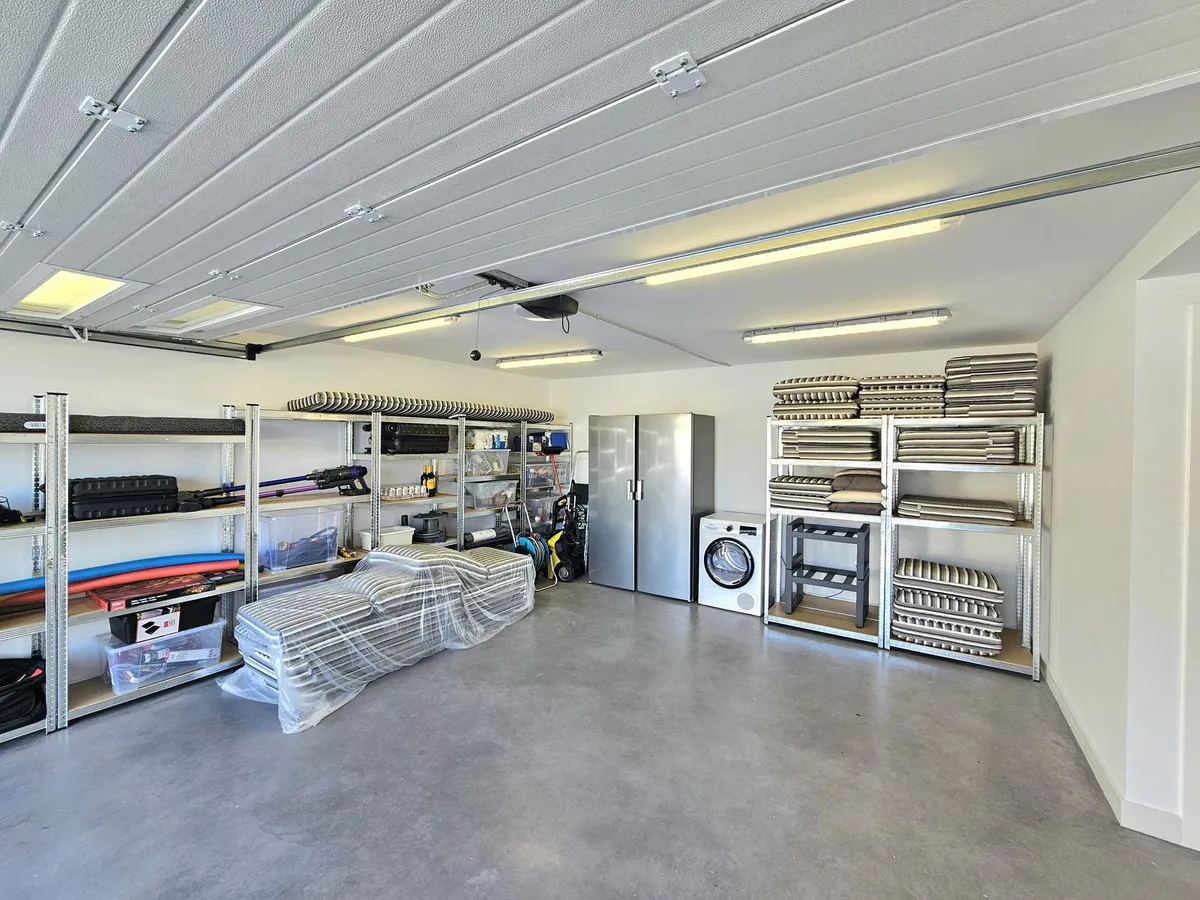 adeefdcf-e575-4635-bf27-96d6b3dd76b3