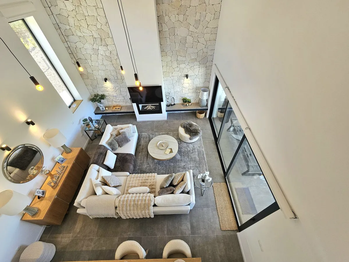 b1de4eb7-4968-4cee-92c8-c4ea0dec25d7