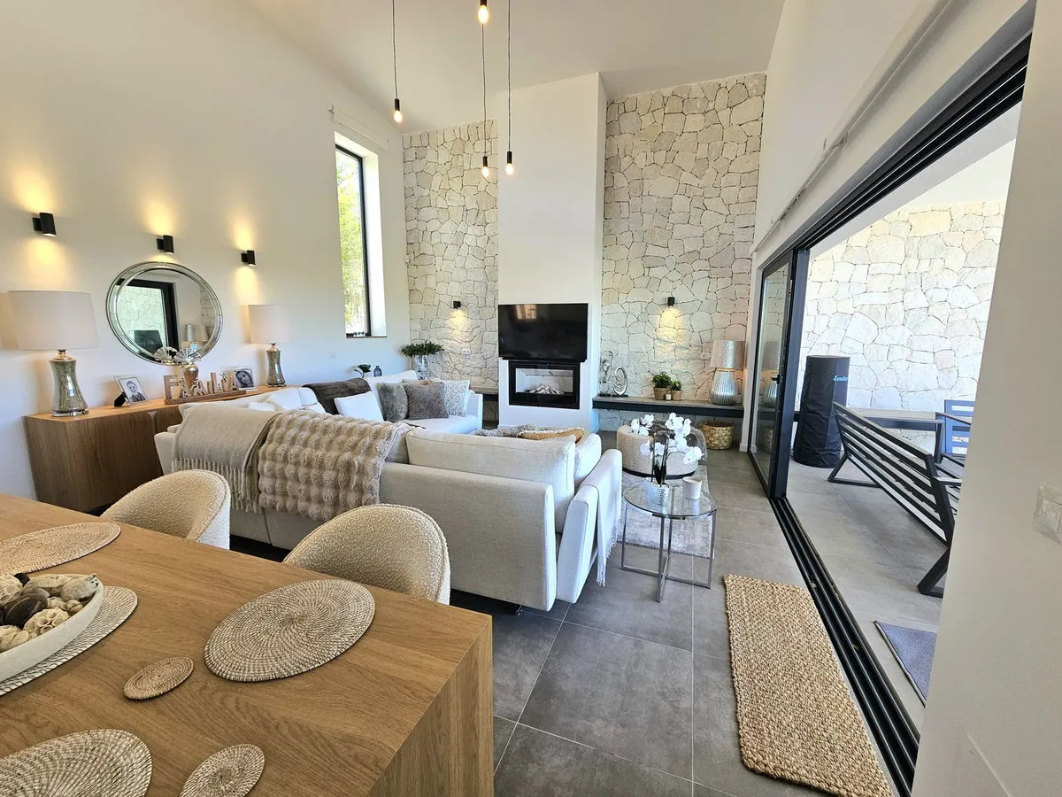 bc7862ad-a0cd-45ff-ae38-bda7654b9a17