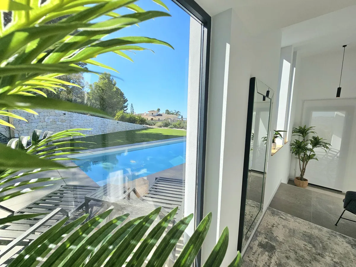 cf10fd92-ce5e-4b29-b540-ca323dc53a7b