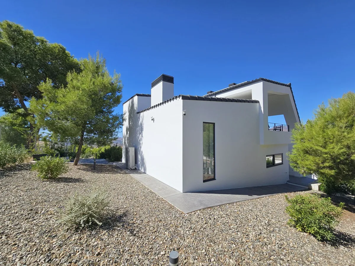 f167cdff-5d15-4c88-b035-7c33e1b4f0be