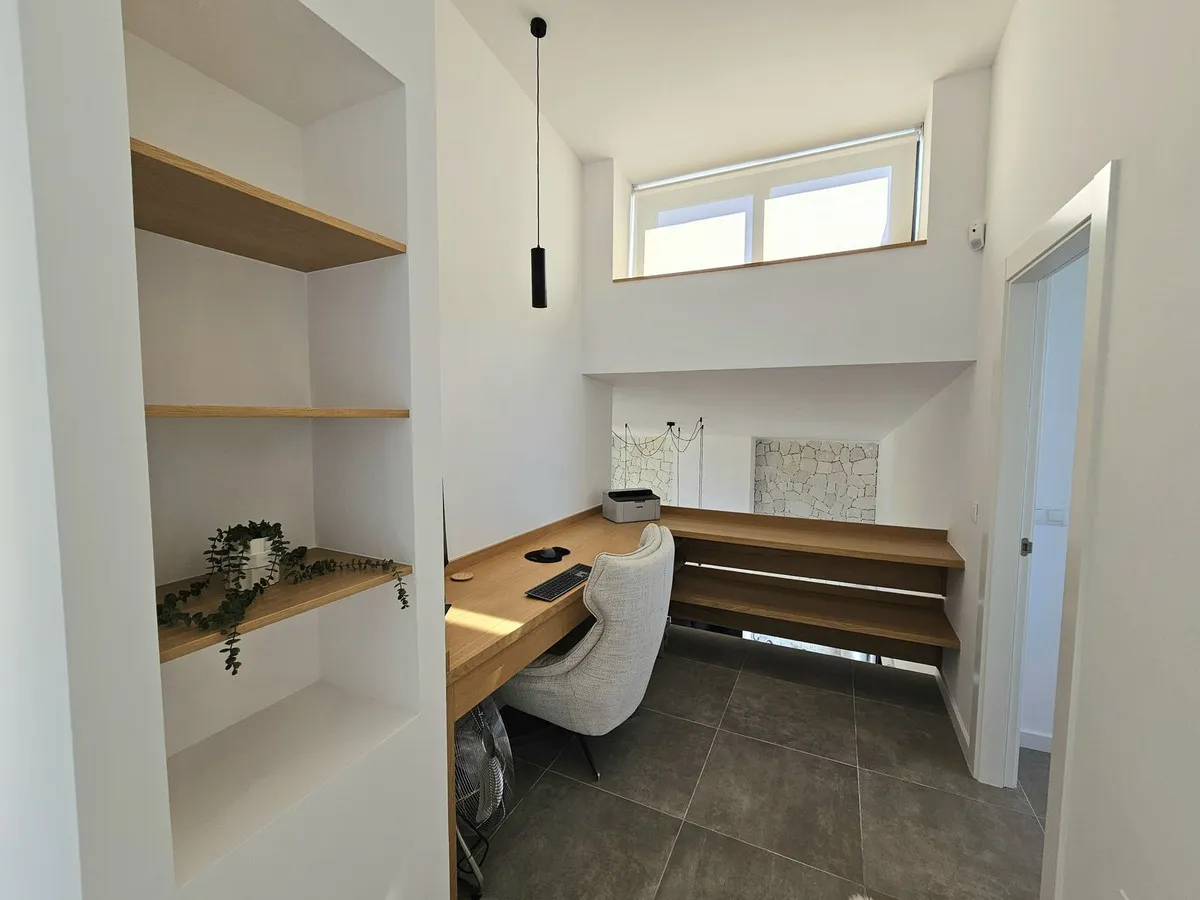 f2078955-7511-45c3-a345-81934968413a