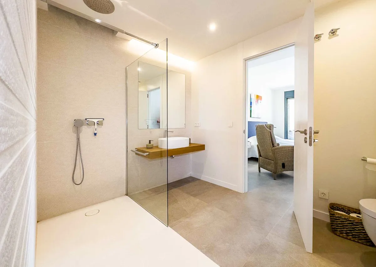 61b8ca38-a7a5-4ae4-a772-4ece00467ac9