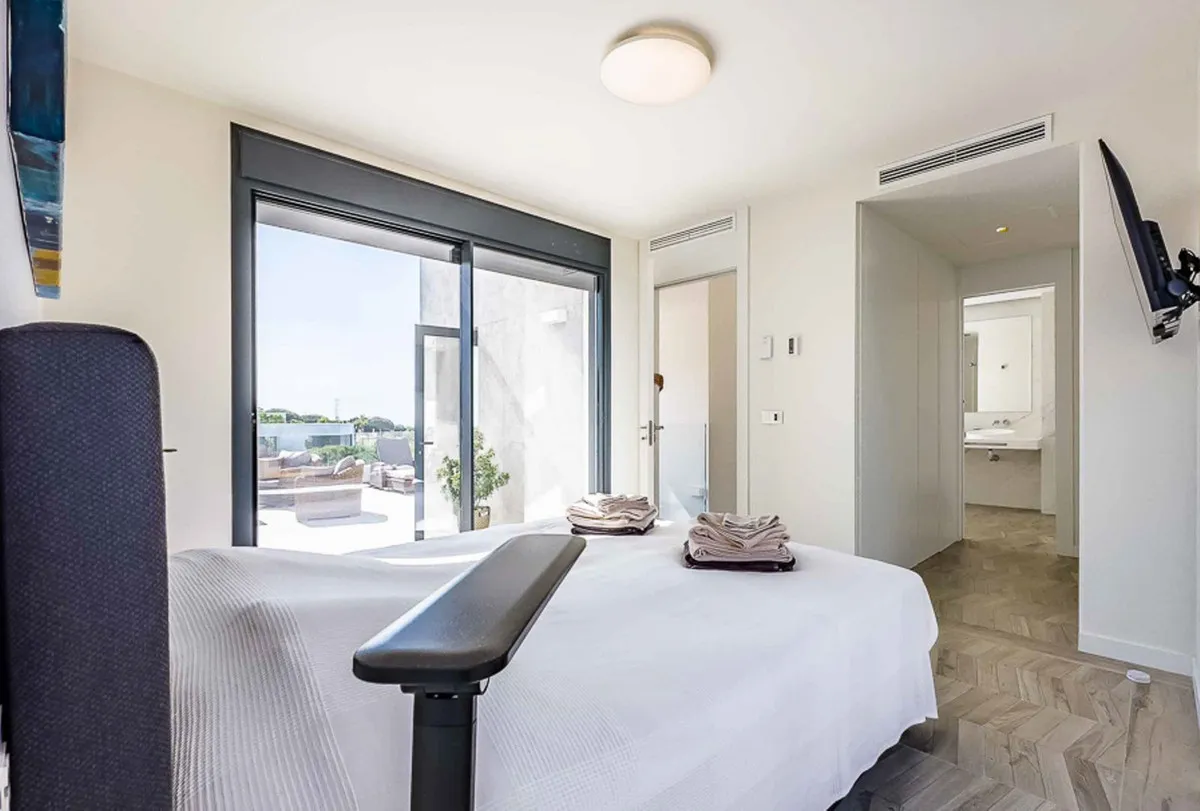 79948f57-3465-438c-a77f-c7f47b27559b